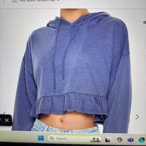 Forever 21 cropped ruffle hemmed sweatshirt